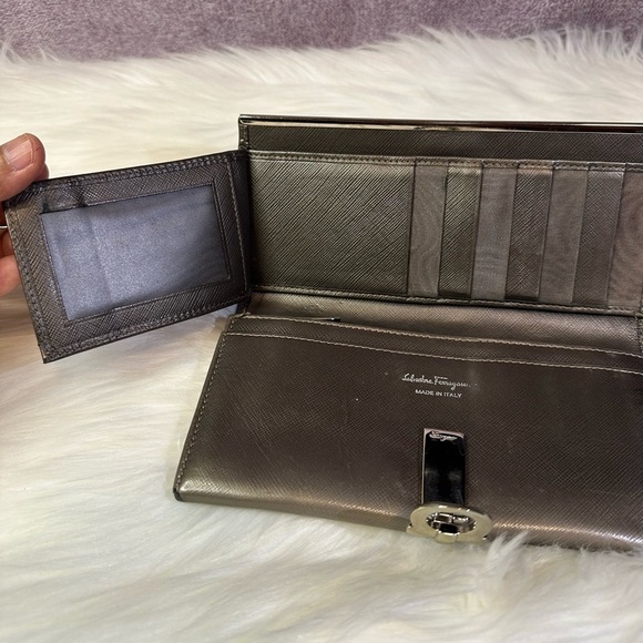 SALVATORE FERRAGAMO gancini long wallet in gun metal - Picture 13 of 16